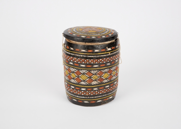 Toraja Pattern Wooden Jar