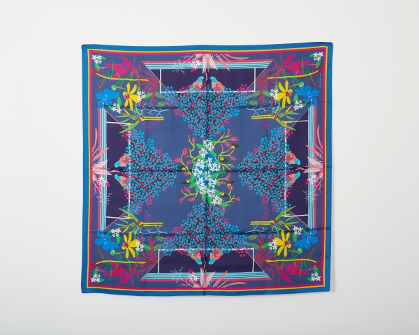 “Dazzling Singapore” Silk Scarf